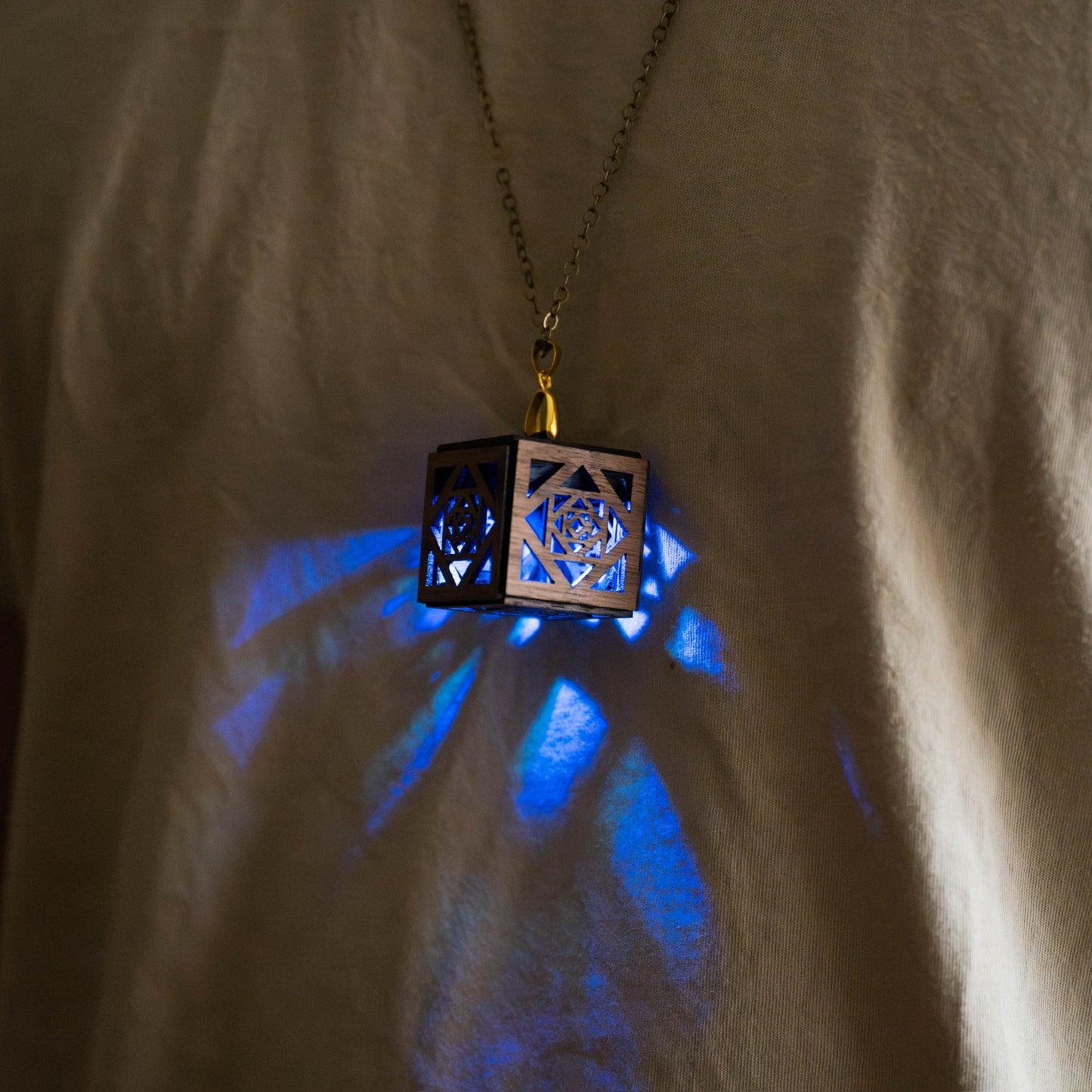 Lil' Lantern V2 (Rechargeable and multicolor mode)