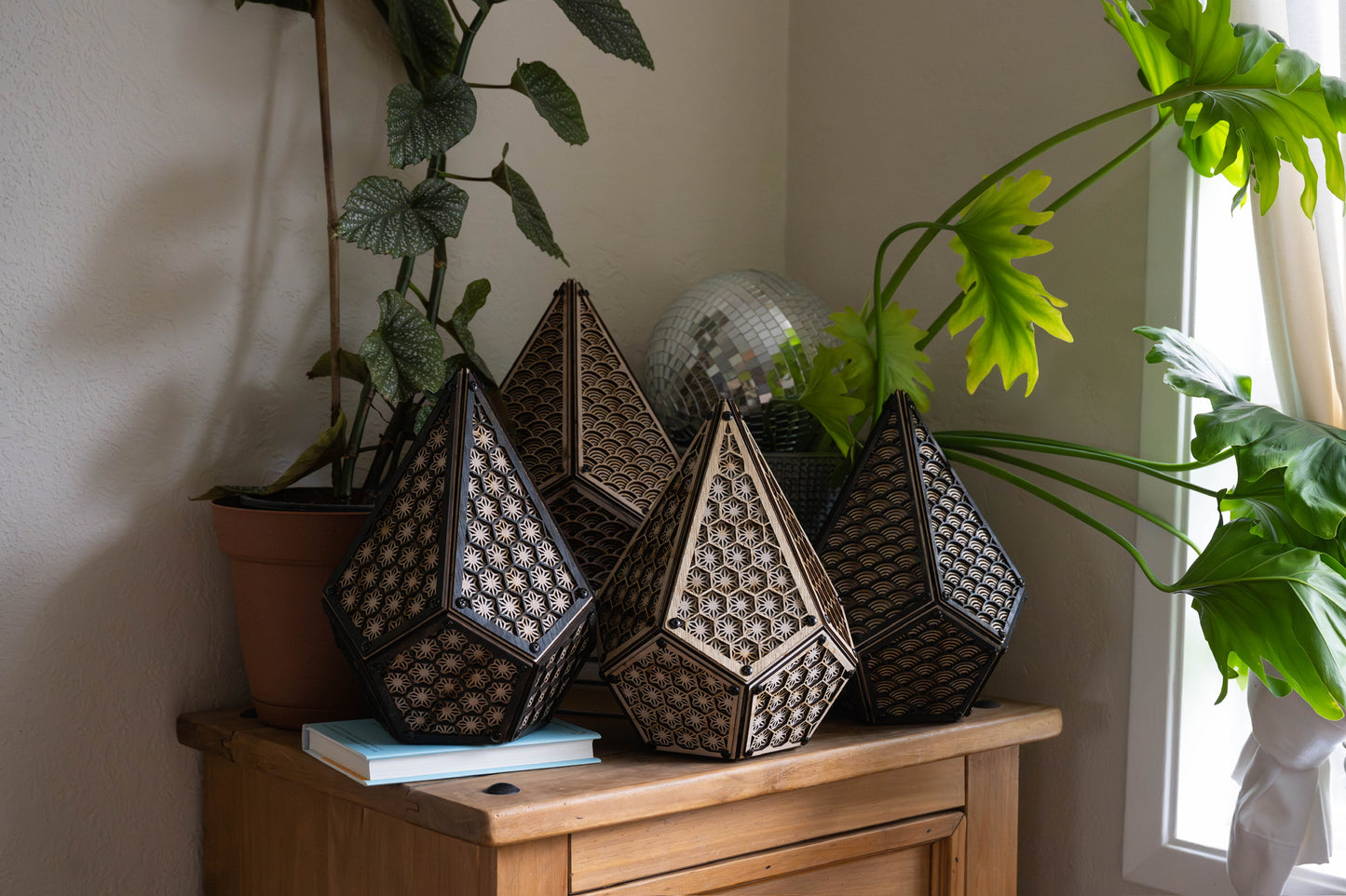 Polyhedron Lamp