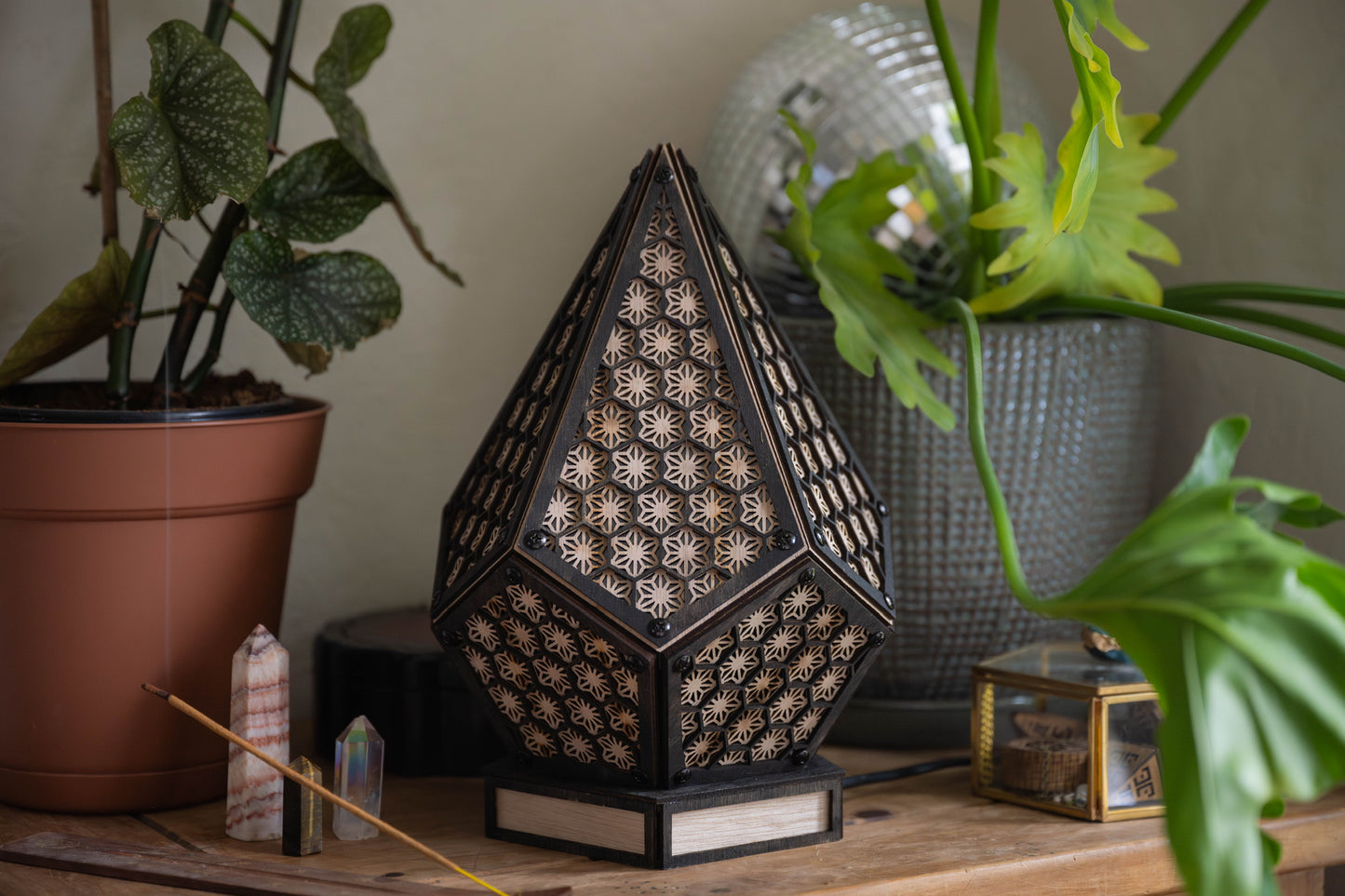 Polyhedron Lamp