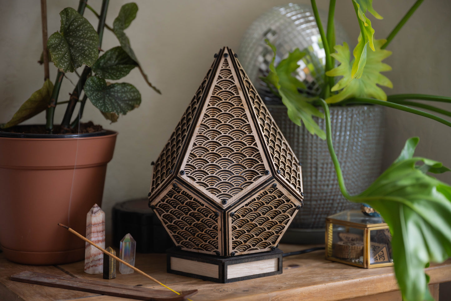 Polyhedron Lamp