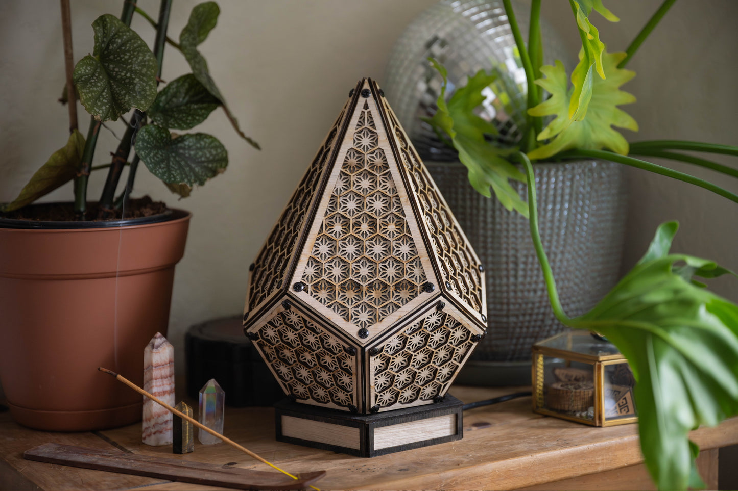 Polyhedron Lamp